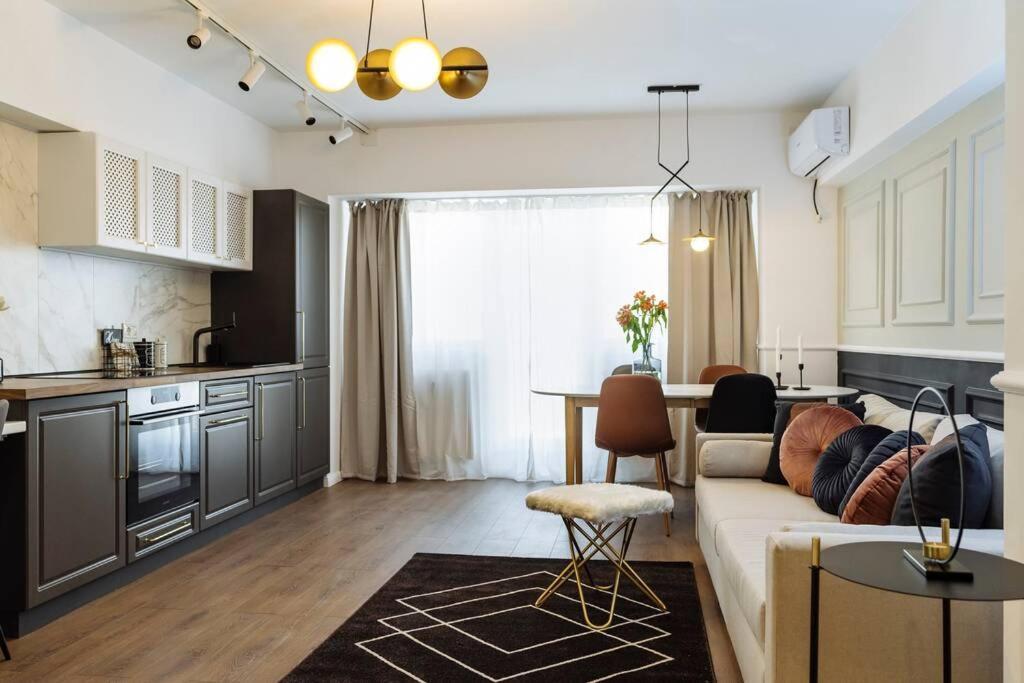 Panoramic Apartment - 4BR - Piata Unirii Bucarest Extérieur photo